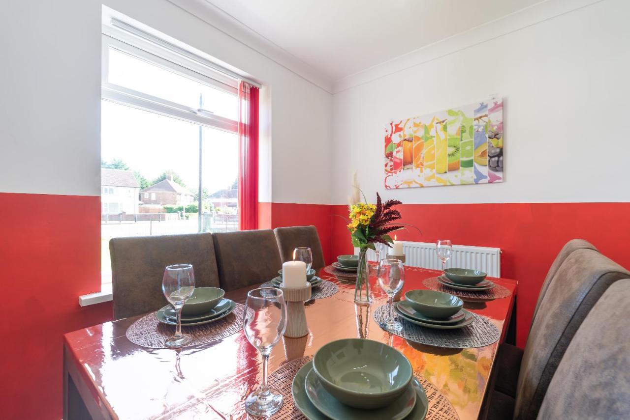 Aseda 4 Bedroom Private Parking, Game Zone -Pool Table, Garden Home Kingston upon Hull Exteriér fotografie