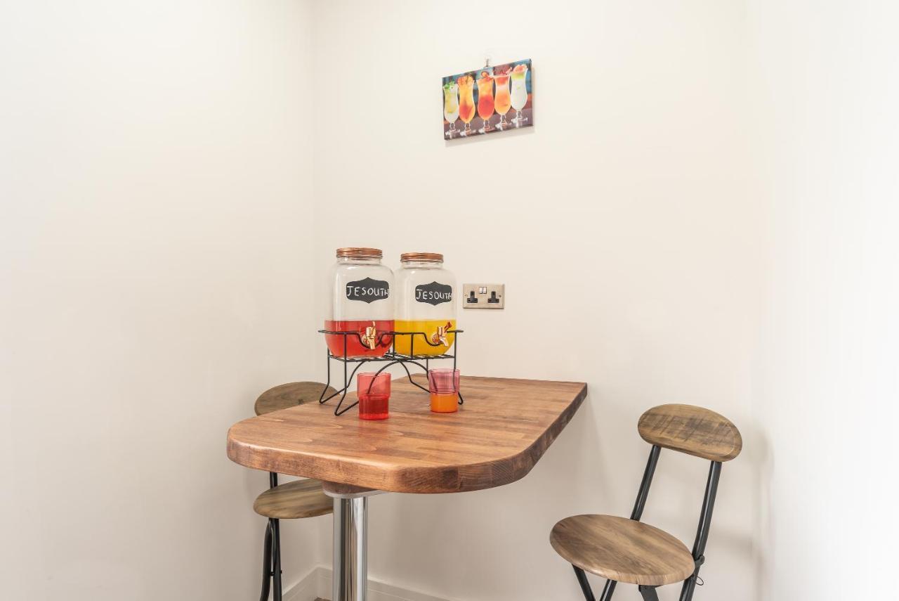 Aseda 4 Bedroom Private Parking, Game Zone -Pool Table, Garden Home Kingston upon Hull Exteriér fotografie