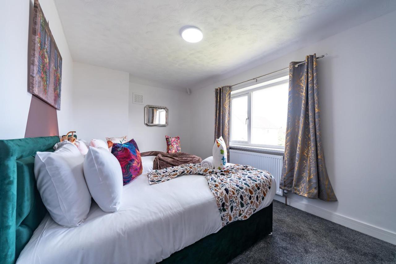 Aseda 4 Bedroom Private Parking, Game Zone -Pool Table, Garden Home Kingston upon Hull Exteriér fotografie