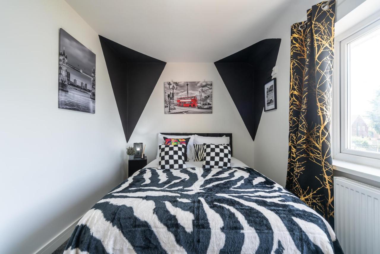 Aseda 4 Bedroom Private Parking, Game Zone -Pool Table, Garden Home Kingston upon Hull Exteriér fotografie